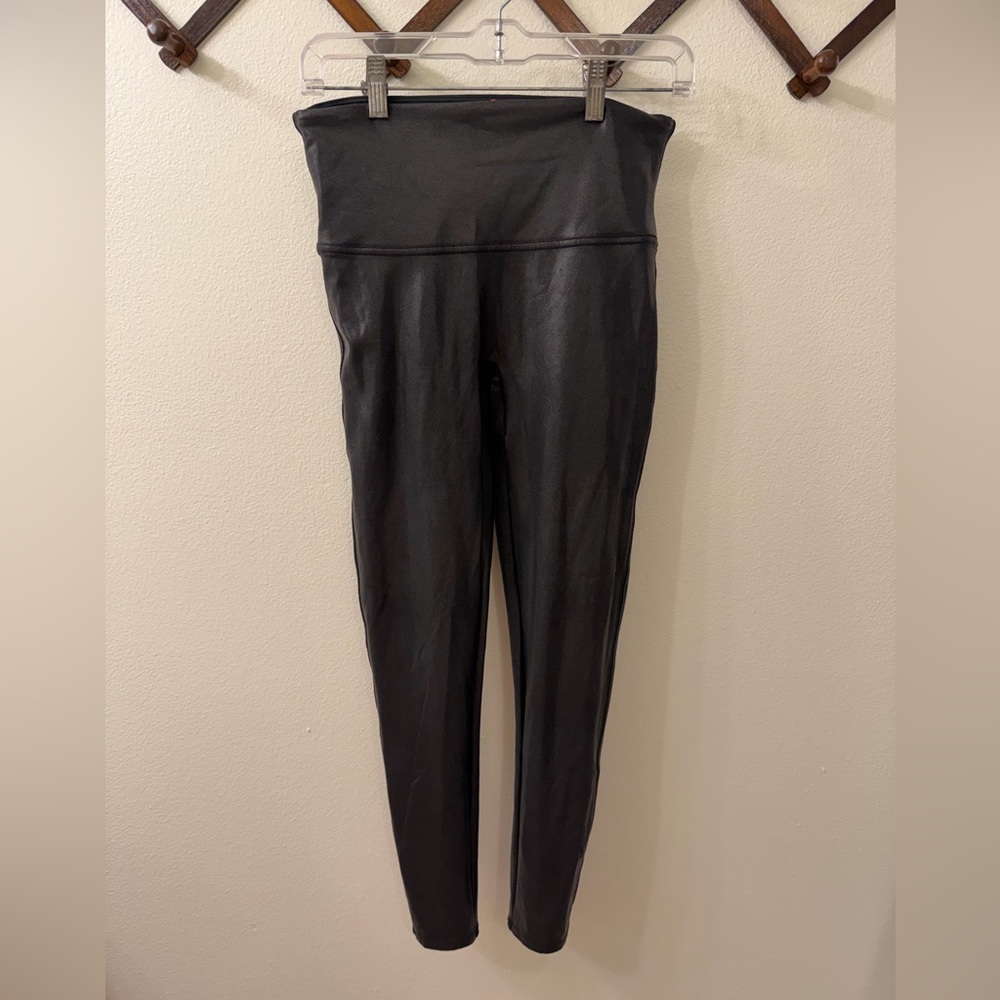 SPANX Faux Leather Leggings Black - Size Large (L) - Excellent Condition
